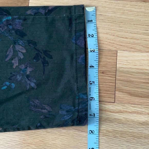 Bandolino Jeans - Picture 10 of 11